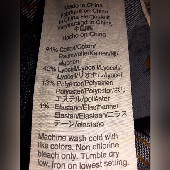Madewell 10" High Rise Skinny jeans in a 29x29" inseam. They're new without tags - Picture 9 of 10